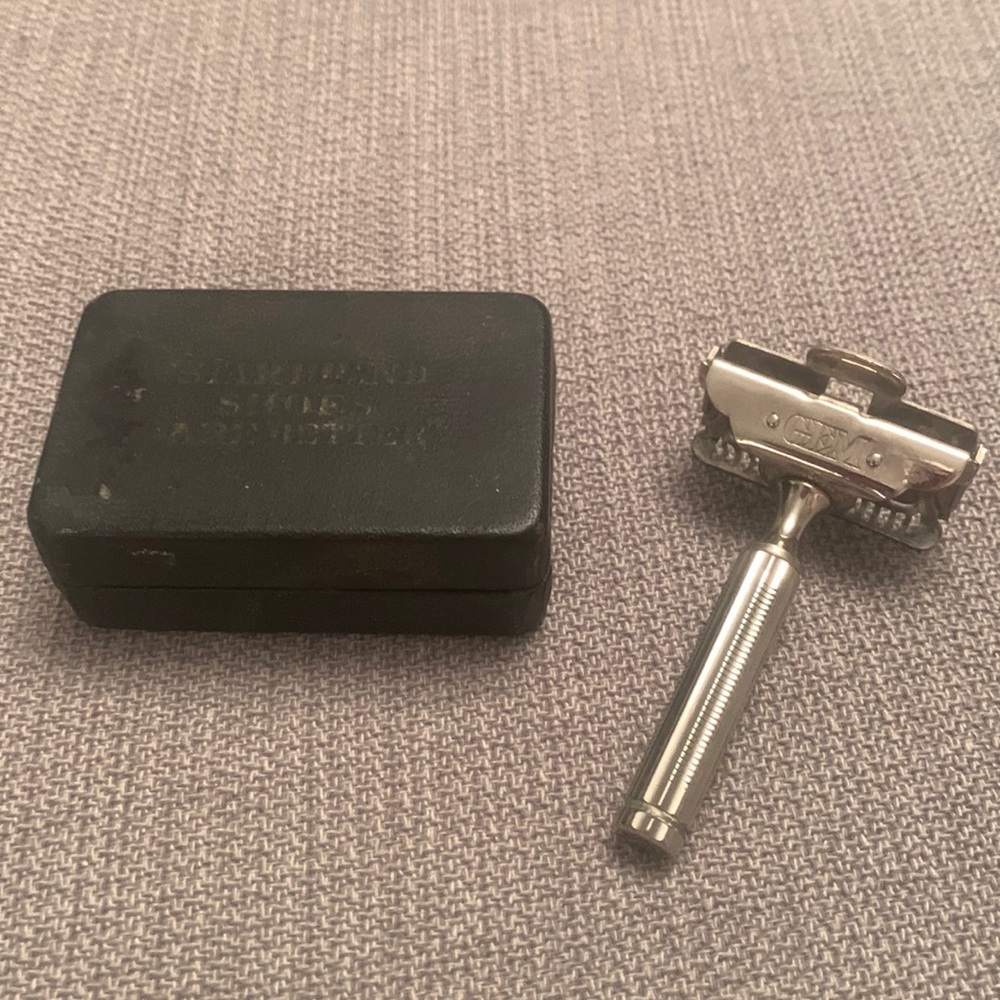 Vintage 1912 GEM Safety Razor in Box Engraved STAR BRAND SHOES ARE BETTER